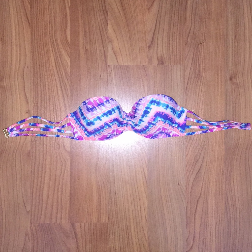 Strapless padded bikini top